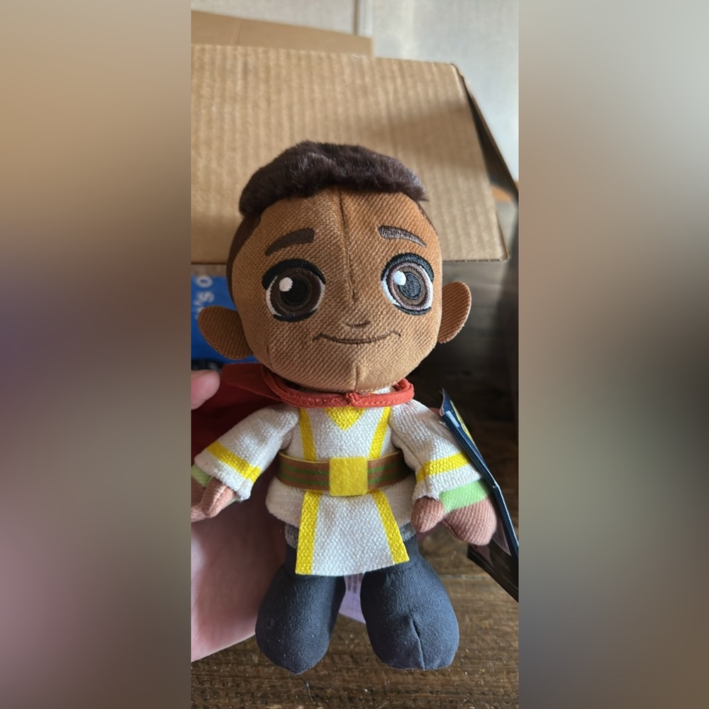 Mattel Star Wars Young Jedi Adventures, 8-inch Kai Brightstar Soft Doll: NEW